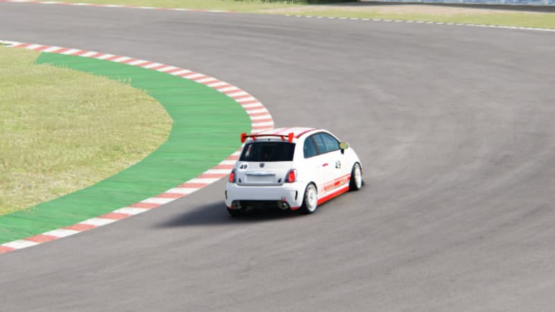 アバルト500アセットコルセ（Abarth500 Assetto Corse）のテスト走行4