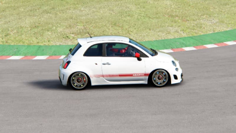 アバルト500 エッセエッセ（Abarth500 Esse Esse）のテスト走行3