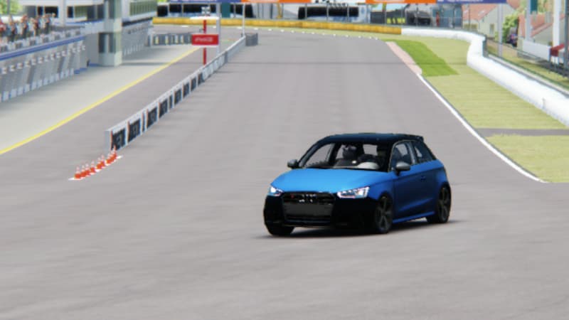 アセットコルサ「アウディS1（Audi S1）」のテスト走行